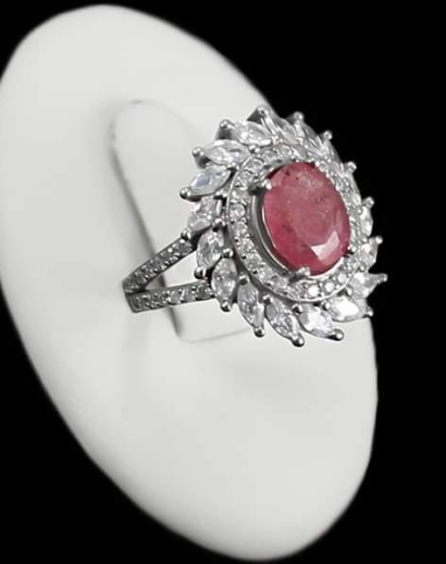 Women’s silver-cut red ruby diamond ring with beam design